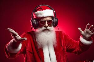 Santa claus Hören Musik- im Kopfhörer. Konzept festlich Hintergrund Poster. generativ ai foto