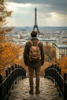 Mann Spaziergänge in das Eiffel Turm generativ ai foto