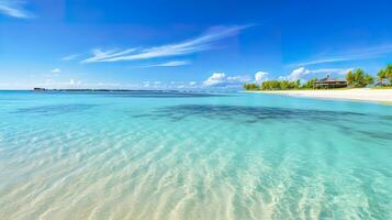 tropisch Paradies Strand mit Weiß Sand und Kristall klar Blau Wasser. schön natürlich Sommer- Ferien Ferien Hintergrund. Reise Tourismus breit Panorama Hintergrund Konzept. ai generativ foto