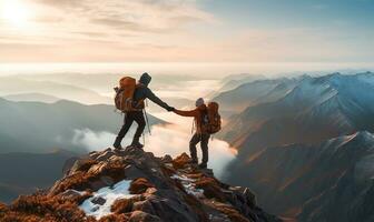 einer Wanderer Ausdehnung ein Hand zu Hilfe ein Freund erreichen das Gipfel von ein Berg. ai generiert foto