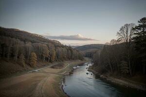 Natur s Symphonie ein fesselnd Landschaft mit Himmel Fluss und Bäume. ai generiert. foto