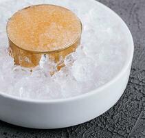 Pike Kaviar auf Eis schließen oben foto
