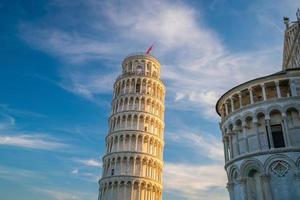 Kathedrale von Pisa und der schiefe Turm foto