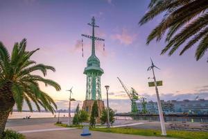 Skyline und Hafen von Kobe in Japan foto