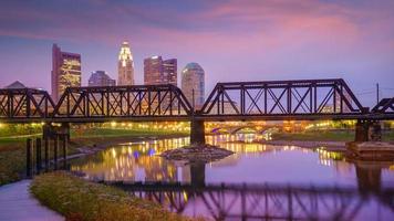 Blick auf die Skyline von Downtown Columbus Ohio foto