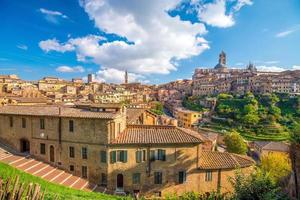 Innenstadt von Siena Skyline in Italien foto