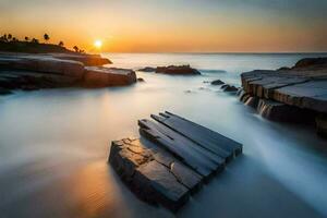 ein lange Exposition fotografieren von das Sonne Rahmen Über das Ozean. KI-generiert foto