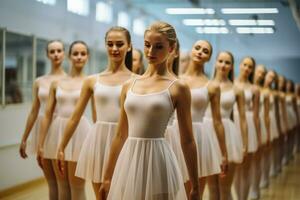 Probe Zimmer gefüllt mit Ballerinas perfektionieren ihr anmutig Bewegungen foto