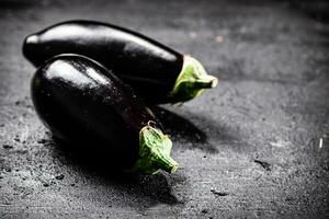 frisch hausgemacht Aubergine auf das Tisch. foto