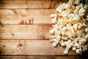 Holz Chips auf das Tisch. foto