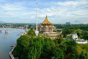 Landschaft von das direkt am Wasser von Sarawak Fluss im Kuching, Sarawak, Osten Malaysia foto