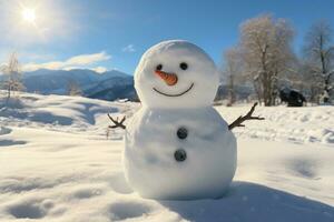 ein Schneemann ist Stehen im ein Schnee Feld mit Wolken Umgebung es foto