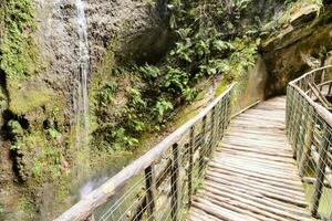 ein klein Wasserfall foto