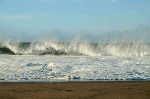 Meer mit Wellen foto