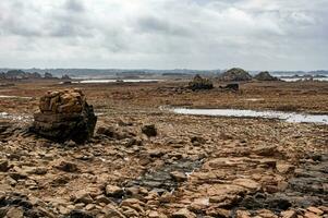 verzaubert Küsten Schönheit plougrescant's gouffre d'enfer, Bretagne, Frankreich foto