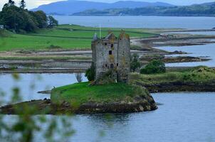 Ansichten von das Ruinen von Schloss Stalker im Schottland foto