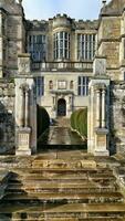 zeitlos Schönheit Brunnen Abtei Ruinen, England foto