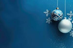 Weihnachten Blau Hintergrund mit Weihnachten Ornamente. Blau Bälle und Silber Schneeflocken, Kopieren Raum. ai generativ foto