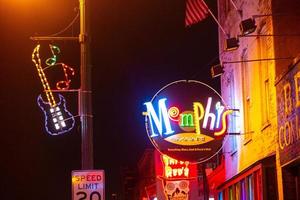 Leuchtreklamen von Beale Street Memphis Tennessee foto