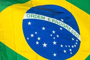 flagge von brasilien im freien in rio de janeiro, brasilien foto