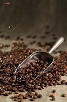 Kaffeebohnen guter Geruch Aroma trinken morgens zum Aufwachen foto