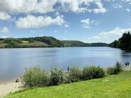 ein Aussicht von das Norden Wales Landschaft beim See wyrnwy foto