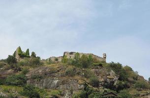 Burgruine in Pont Saint Martin foto