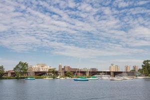 Charles River und die Skyline von Boston foto