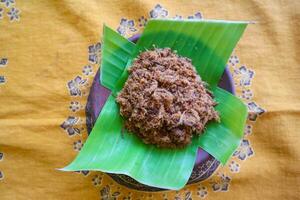 abbon gemacht von Fleisch, gehackt Fleisch Geschirr gemacht mit braun Zucker und getrocknet, konserviert Lebensmittel. indonesisch asiatisch Essen foto