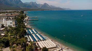 Antenne Aussicht von von Küsten Bereich von Kemer, Türkisch Strand Resort Stadt foto