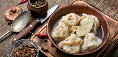 Russisch pelmeni Fleisch foto