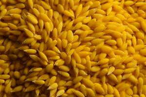 eben Aussicht von Weizen Beeren im Gelb Farbton, berührt durch Schleimigkeit ai generiert foto