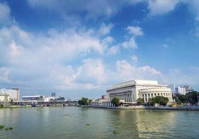 Nationales philippinisches Postamt am Fluss in der Innenstadt von Manila City Philippinen foto