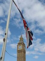 groß ben und Union Jack im London foto