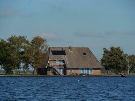 das klein Dorf von giethorn im das Niederlande foto