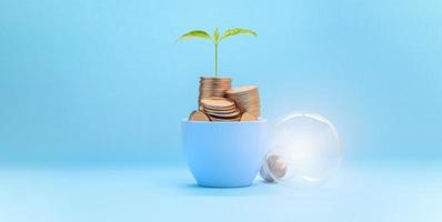 Konzept Investition Aktienfinanzierung Wachstum Geld sparen foto