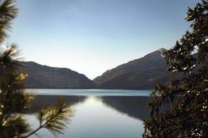 Blick auf den nepalesischen See foto