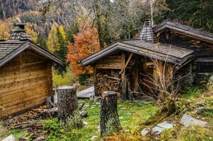 Landschaft von das Französisch Alpen im Herbst foto