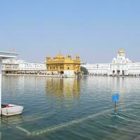 schön Aussicht von golden Tempel - - Harmandir sahib im Amritsar, Punjab, Indien, berühmt indisch Sikh Wahrzeichen, golden Tempel, das Main Heiligtum von sikhs im Amritsar, Indien foto