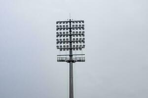 Kricket Stadion Flut Beleuchtung Stangen beim Delhi, Indien, Kricket Stadion Beleuchtung foto