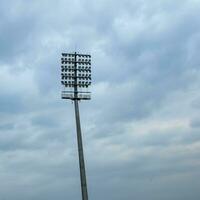 Kricket Stadion Flut Beleuchtung Stangen beim Delhi, Indien, Kricket Stadion Beleuchtung foto