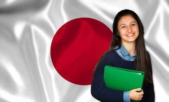 Teen Schüler lächelnd Über japanisch Flagge foto