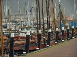 das Niederländisch Stadt von urk foto