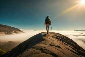 ein Person Stehen auf oben von ein Berg mit ein Rucksack und Wandern Stangen. KI-generiert foto
