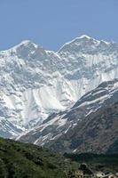 schneebedeckte Gipfel des Himalaya foto