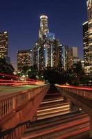 Downtown Los Angeles in der Abenddämmerung foto