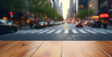 generativ ai, leeren hölzern Tabelle oben mit verwischen Hintergrund von ein beschäftigt Straße, groß Stadt foto