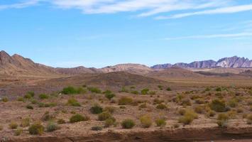 Landschaftsansicht des Steinfelsenberges in Qinghai-China foto