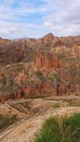 Binggou Danxia Landschaftsgebiet in der Provinz Sunan Zhangye Gansu, China. foto