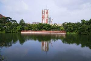 schön Landschaft Aussicht von Rasel Park See im narayanganj Stadt, Bangladesch foto